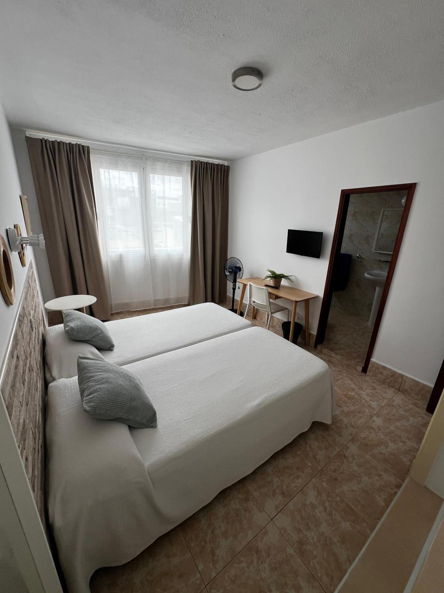 Hostal Residencia Cardona 阿雷西费 外观 照片
